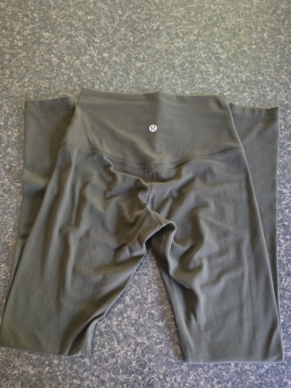 lululemon athletica Olive Align High-Rise Leggings (Long)
